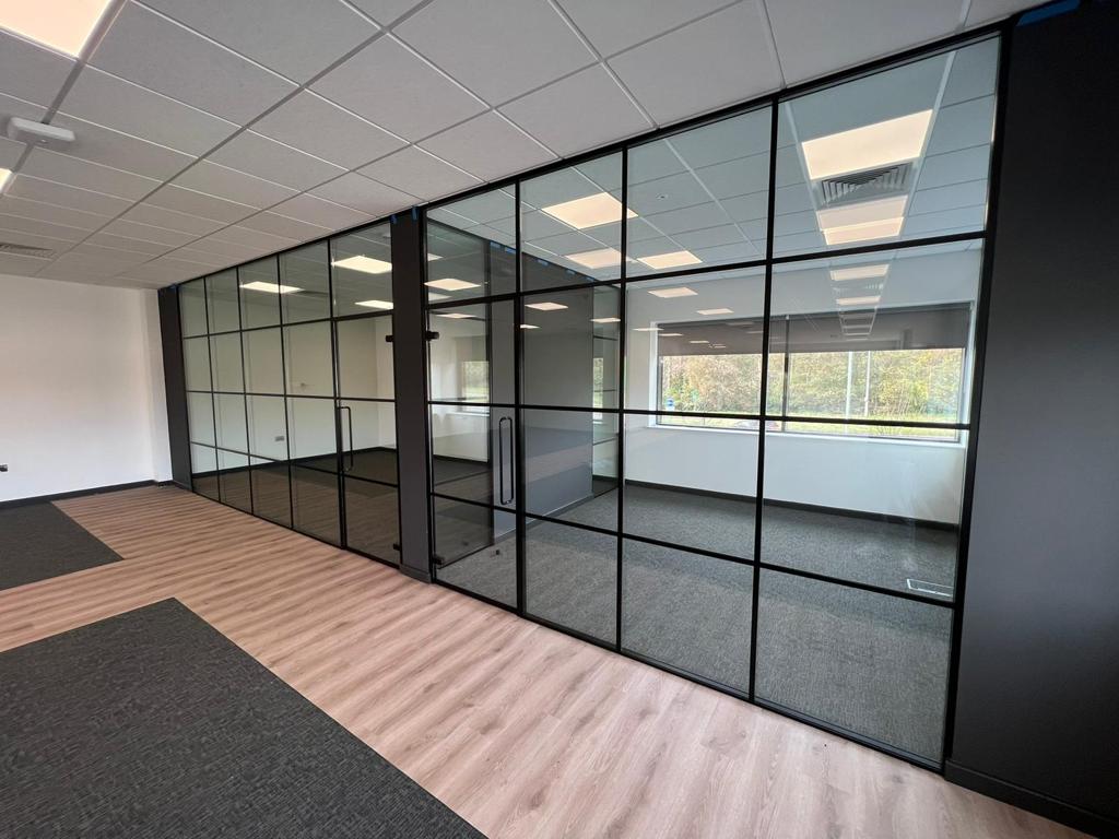 Banded with Drop Seal (002)