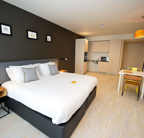 jwl-interiors-mf-ceilings-stay-city-hotel-york